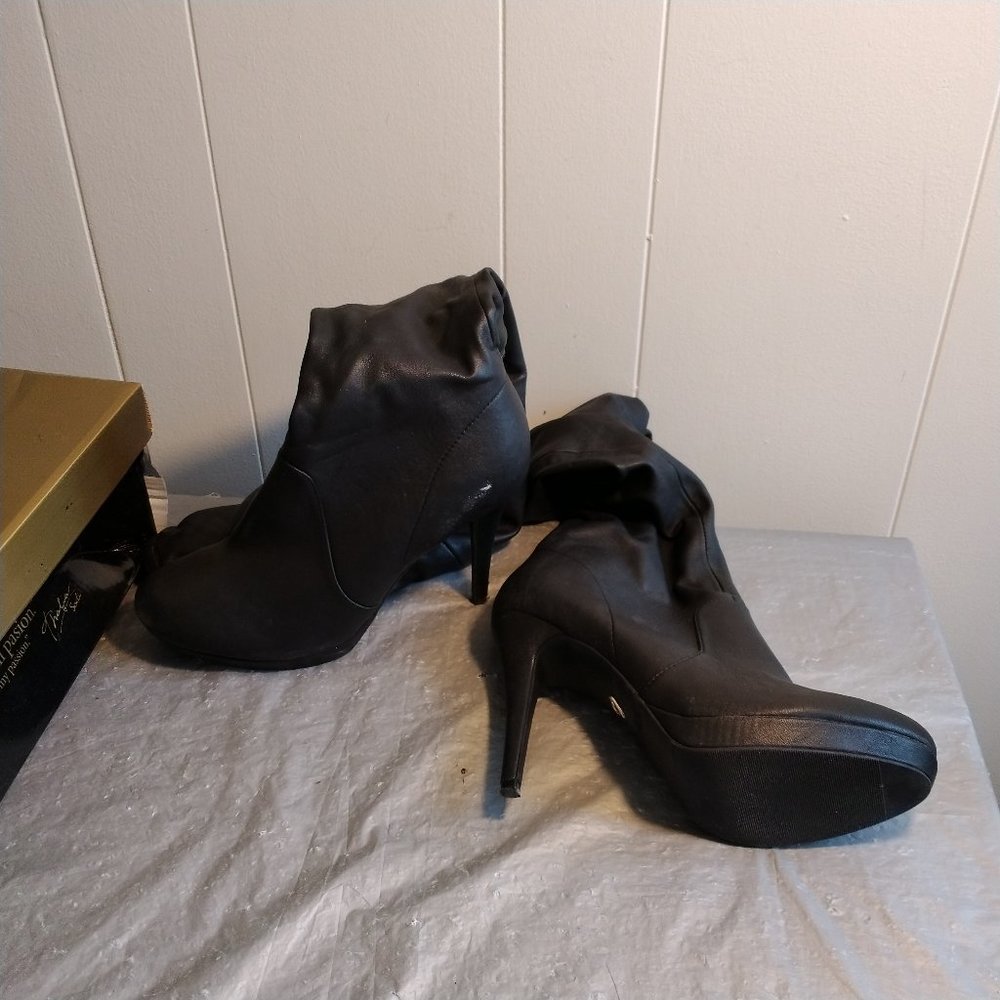 Thalia Sodi Beckie High Black Boots 10M